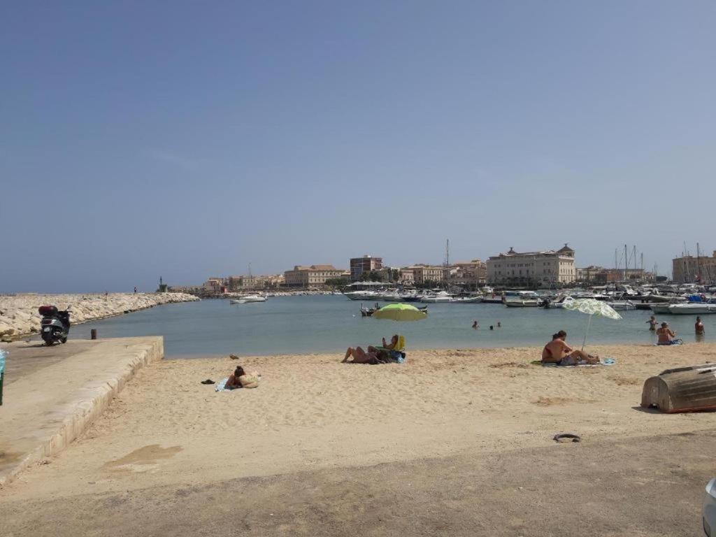 Casa Titanic Siracusa سيراكوزا المظهر الخارجي الصورة